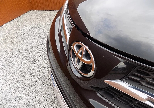 Toyota RAV4 cena 62900 przebieg: 179000, rok produkcji 2015 z Raciąż małe 436